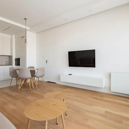 Apartment Stocznia Bright & Serene Riverside Gdansk