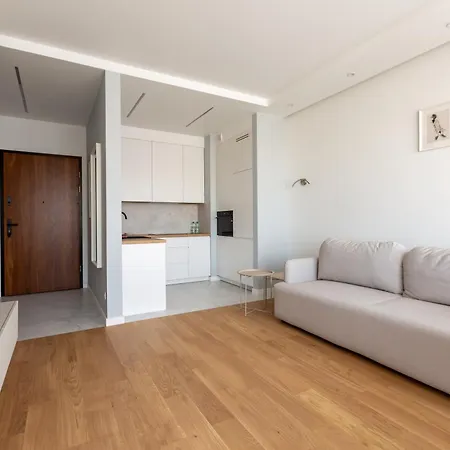 Stocznia Bright & Serene Riverside By Bookinghost