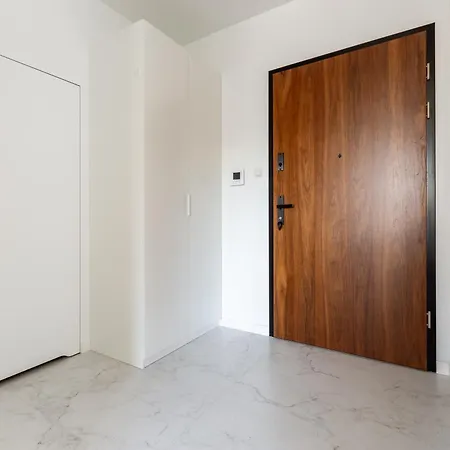 Апартаменты Stocznia Bright & Serene Riverside By Bookinghost