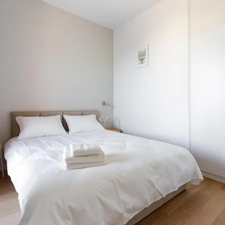 Appartement Stocznia Bright & Serene Riverside By Bookinghost