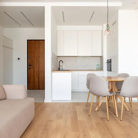 Stocznia Bright & Serene Riverside By Bookinghost Gdańsk