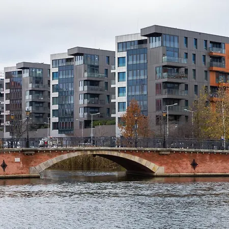 Stocznia Bright & Serene Riverside By Bookinghost * Gdańsk