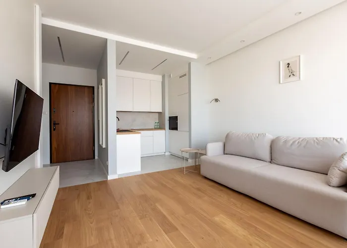 Stocznia Bright & Serene Riverside By Bookinghost