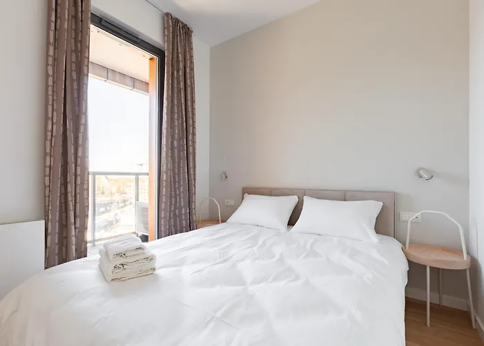 Stocznia Bright & Serene Riverside By Bookinghost Gdaňsk