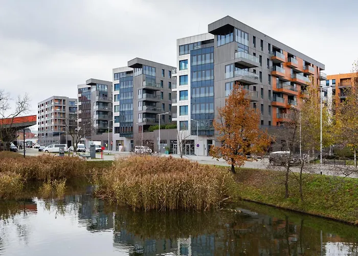 Apartmán Stocznia Bright & Serene Riverside By Bookinghost