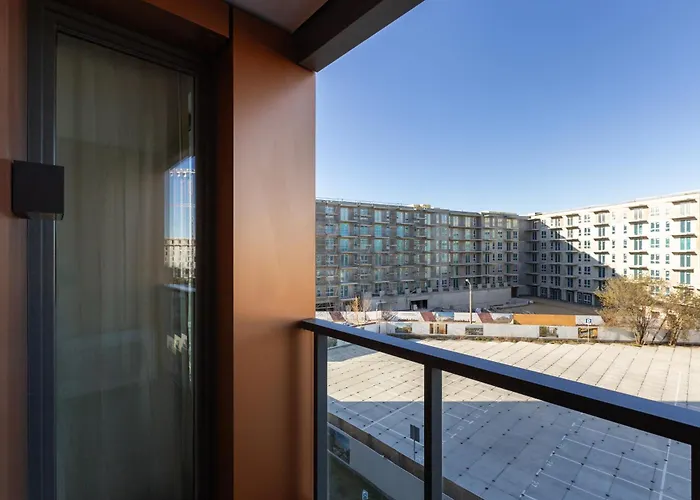 Stocznia Bright & Serene Riverside By Bookinghost Apartmán